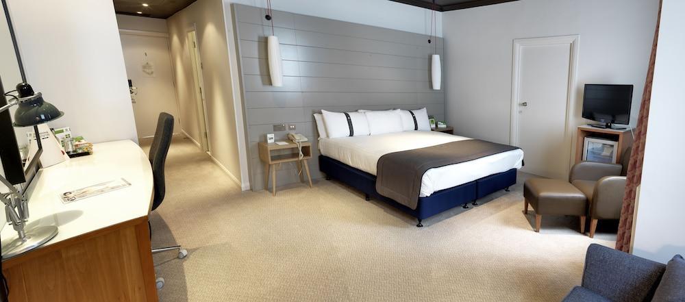 Holiday Inn Peterborough West By Ihg Экстерьер фото