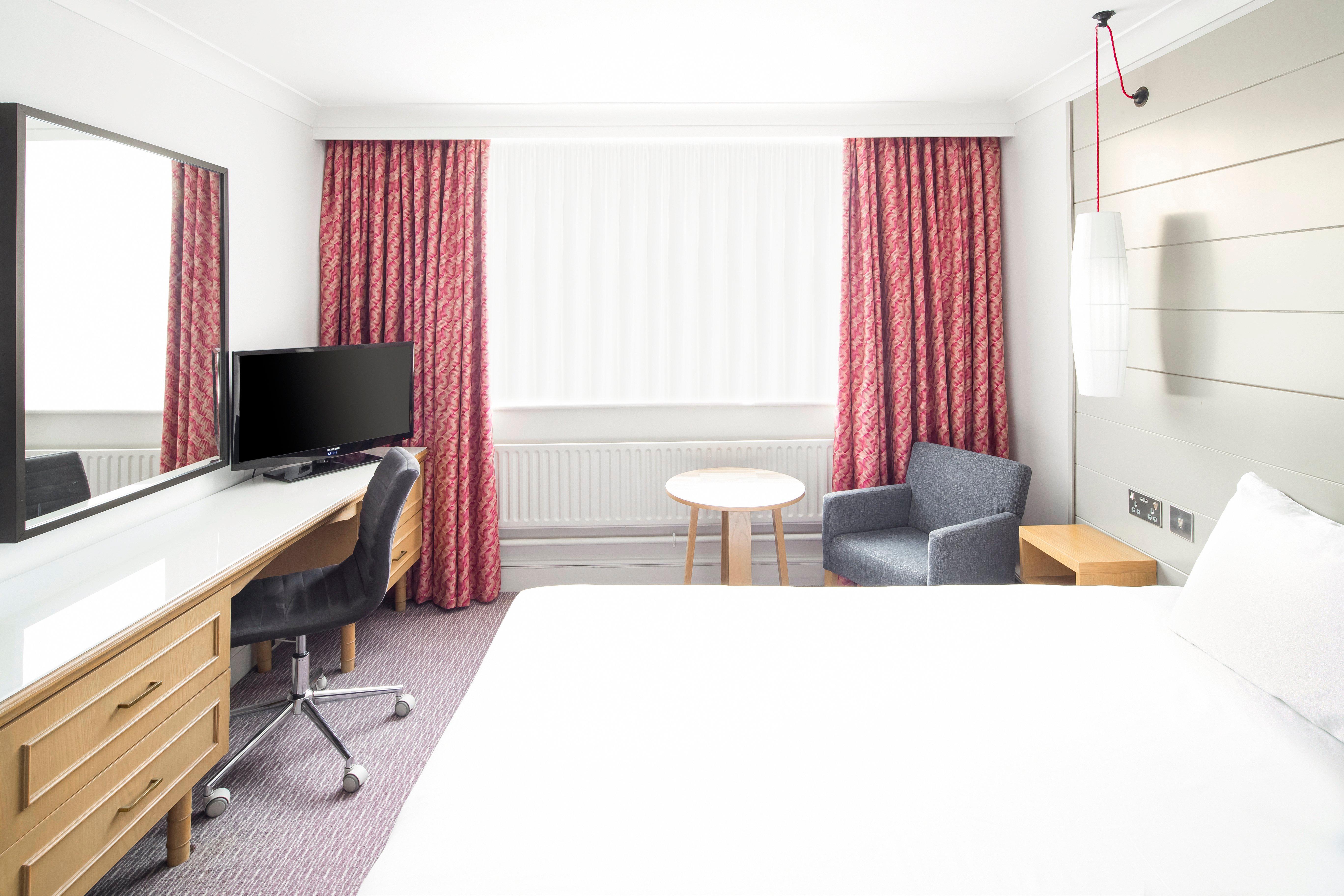 Holiday Inn Peterborough West By Ihg Экстерьер фото