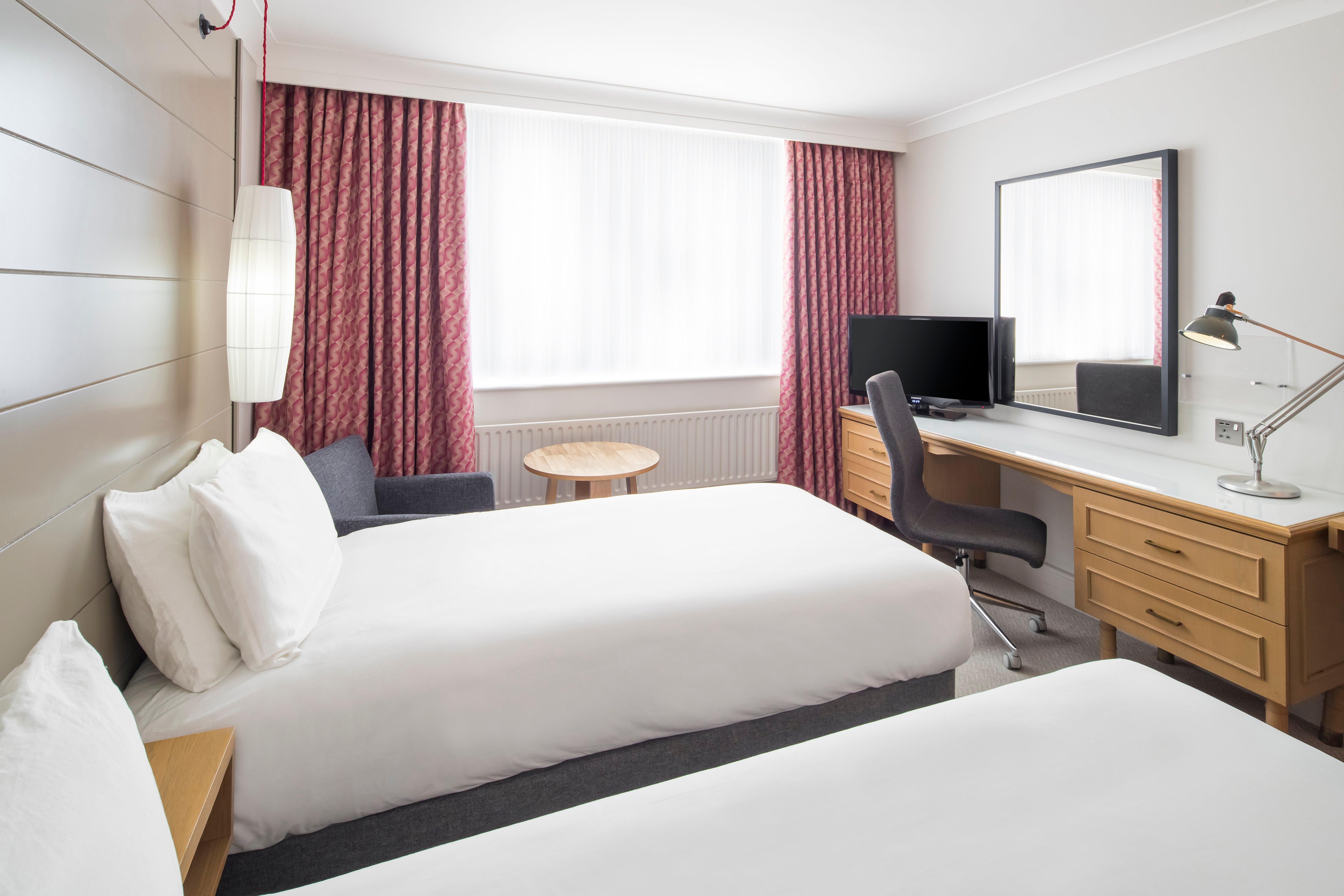 Holiday Inn Peterborough West By Ihg Экстерьер фото