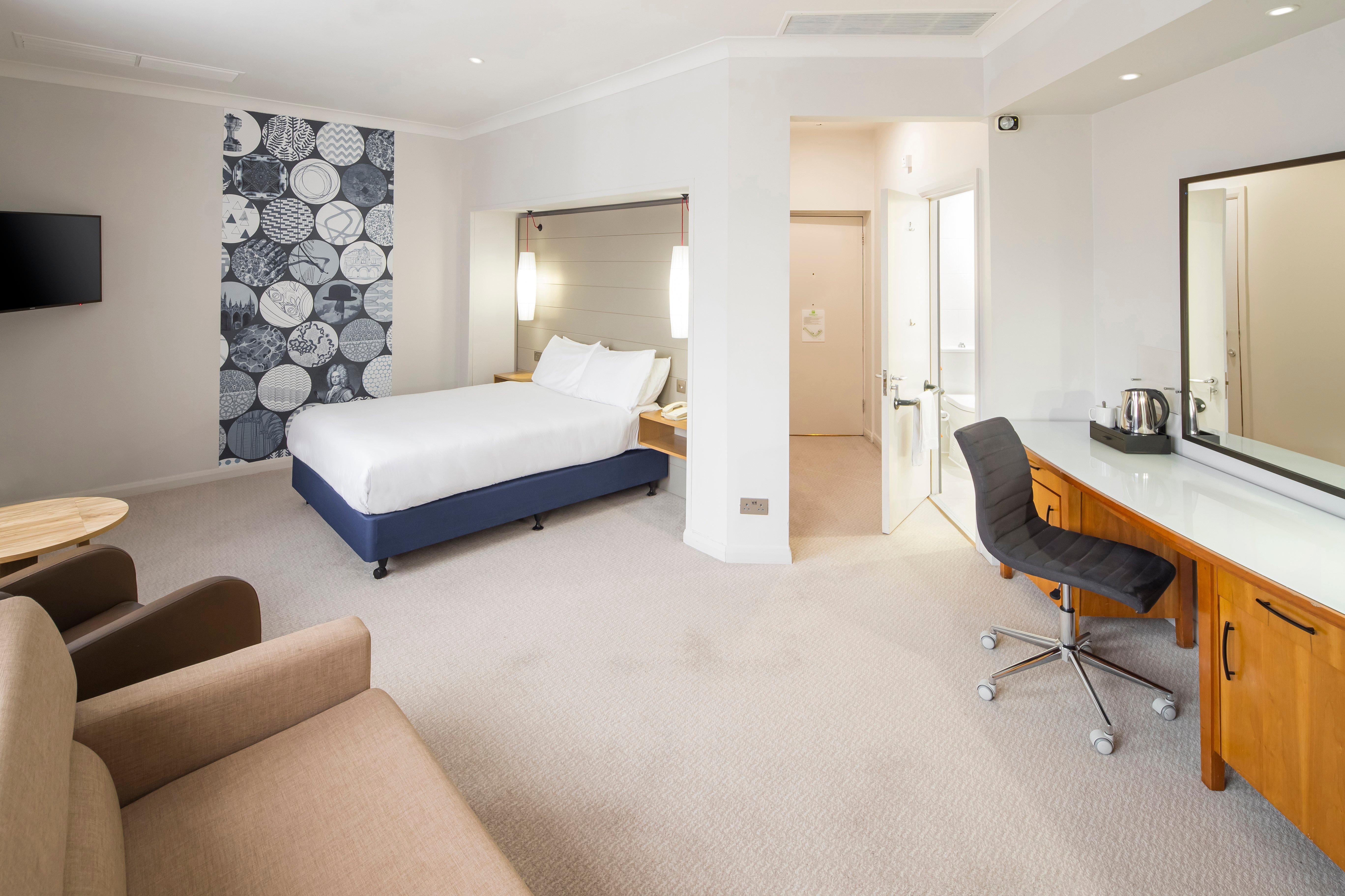 Holiday Inn Peterborough West By Ihg Экстерьер фото