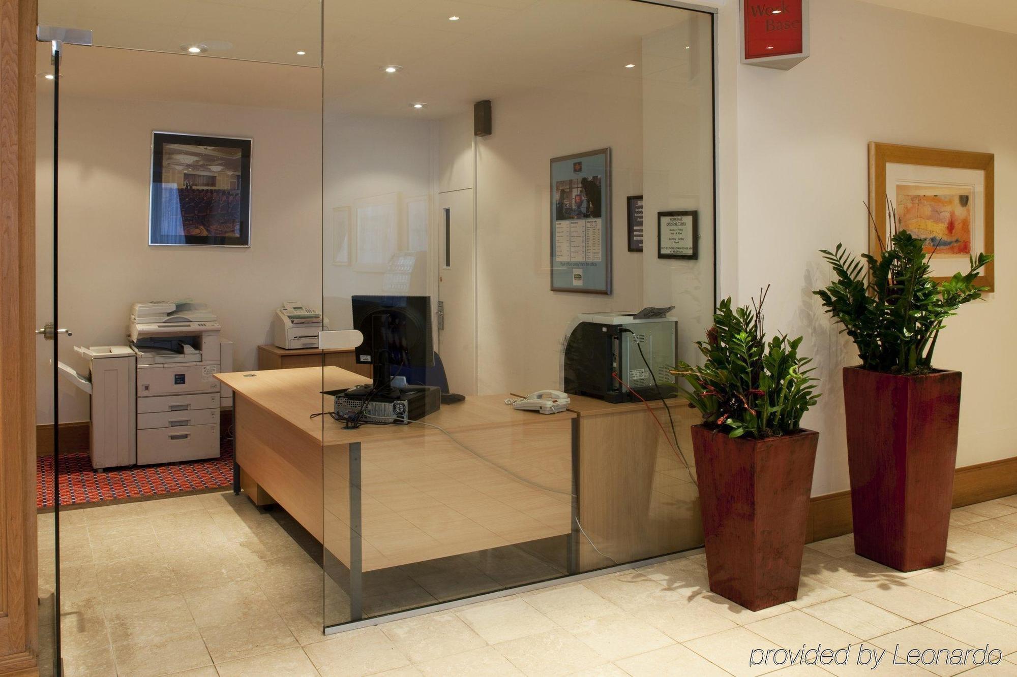 Holiday Inn Peterborough West By Ihg Экстерьер фото
